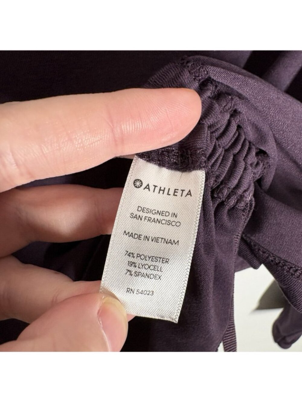 Athleta Women M Purple Encore Cinch Sides Long Sleeve Scoop Neck T-Shirt - Picture 10 of 12